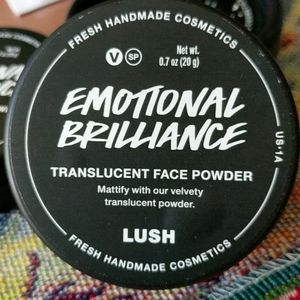Emotional brilliance translucent face powder